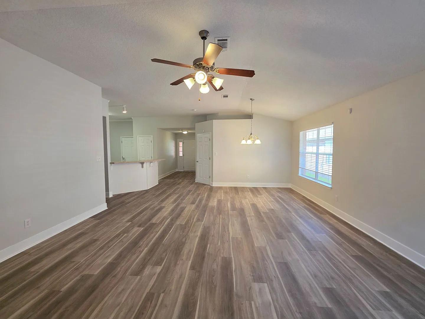 Nicely updated 3BR/2BA Home — Photo 3