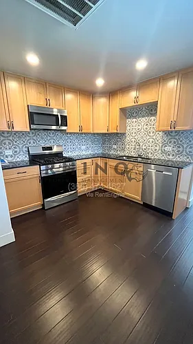 273 E Wilson Ave Photo 1