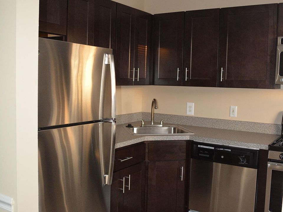 2nd image of 3310 Sonia Trl APT 101