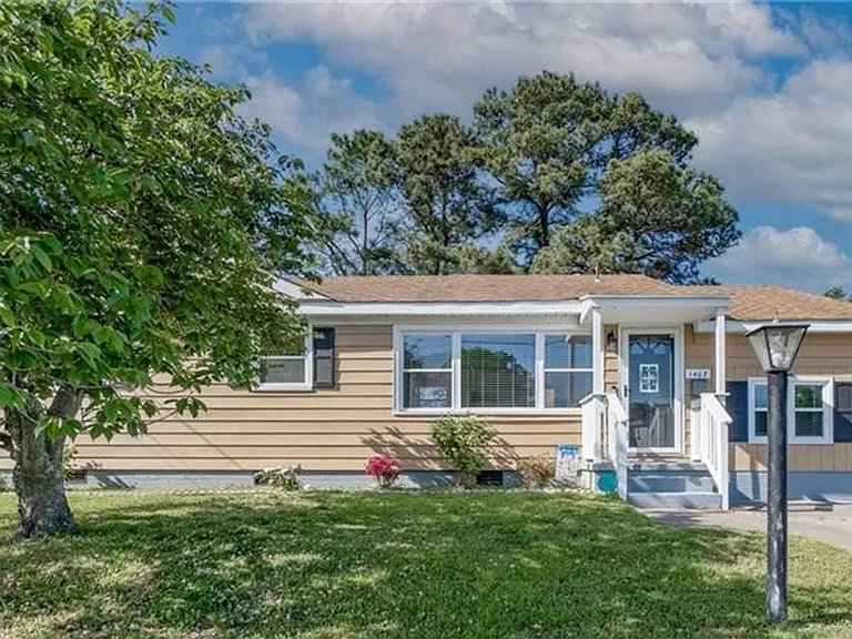 1407 Kay Ave — Photo 1