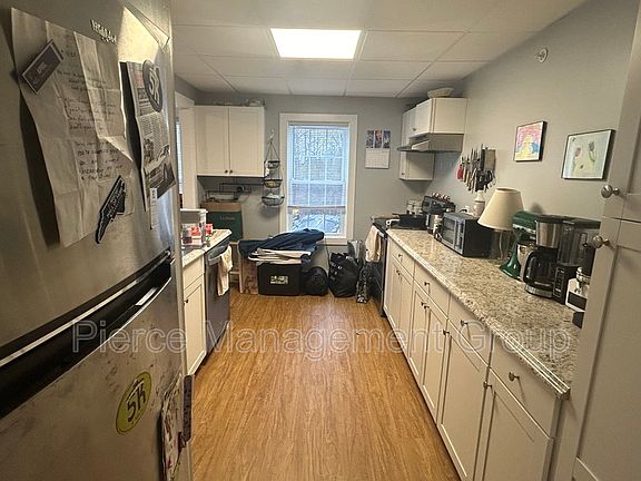 3rd image of 6 Old Chester Rd #1