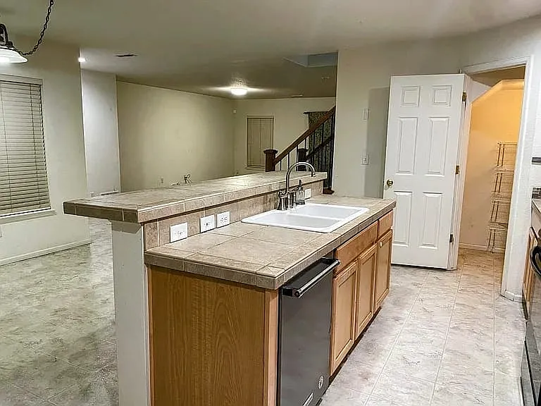 12833 Mayfair Way — Photo 18