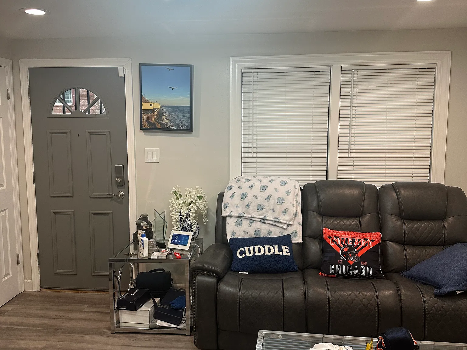 3 bed, 889 sqft, $2,300 — Photo 4