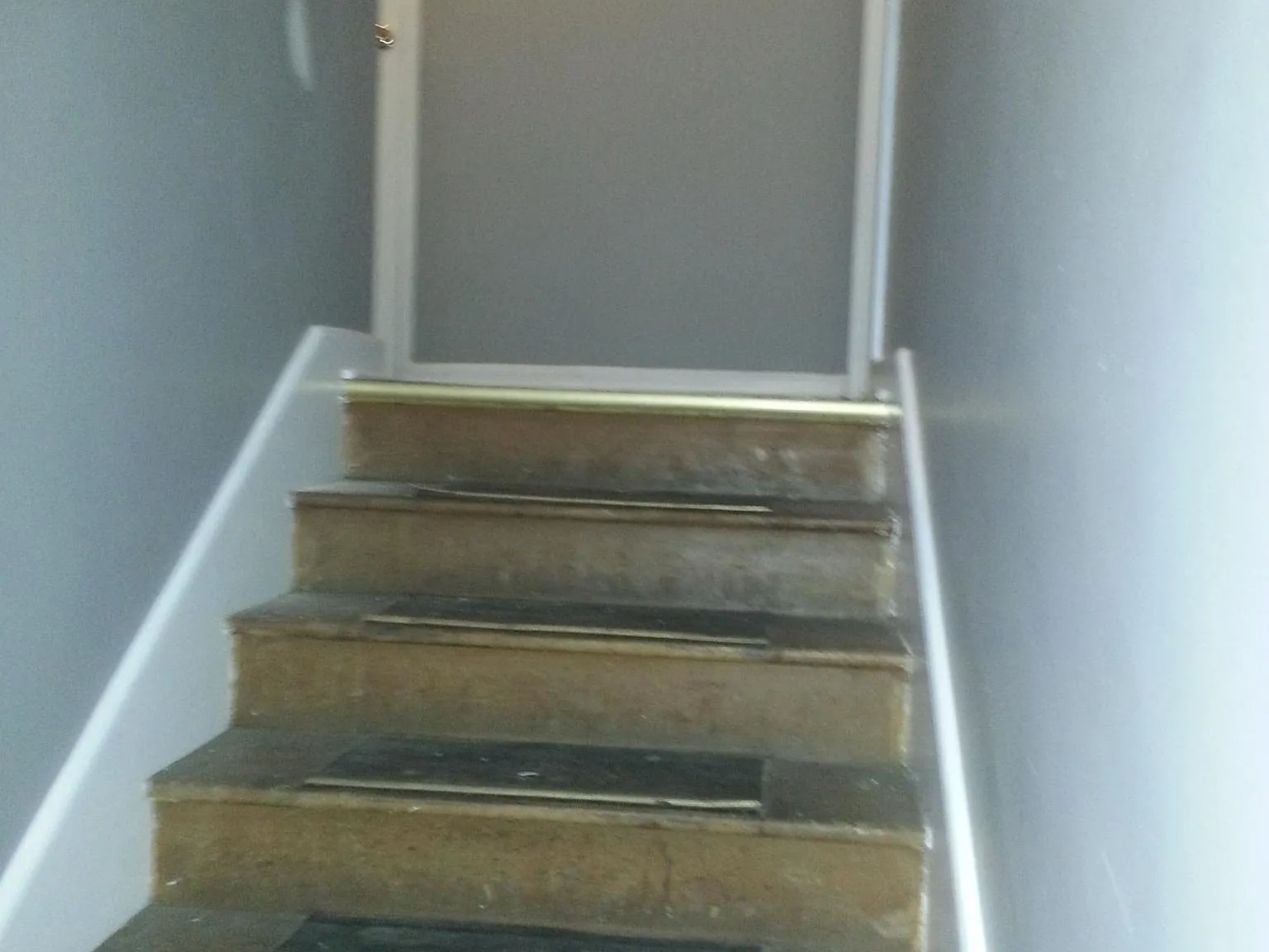 125 E 4th St — Photo 3