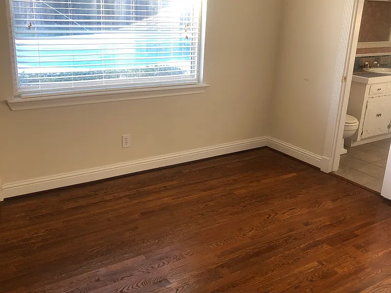 11333 Strait Ln — Photo 21