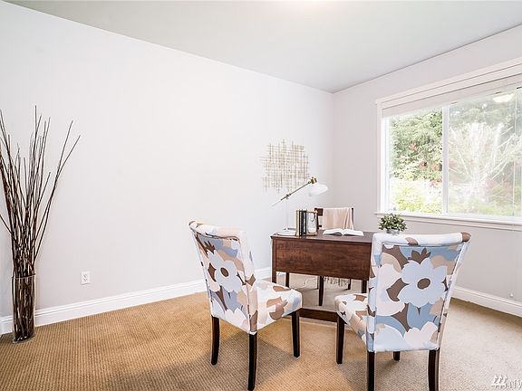 5th image of 3440 Laurelwood Cir NE