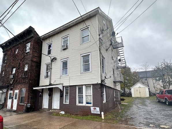 162 Throop Ave APT 3