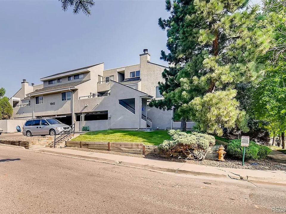 Building From Entry Driveway