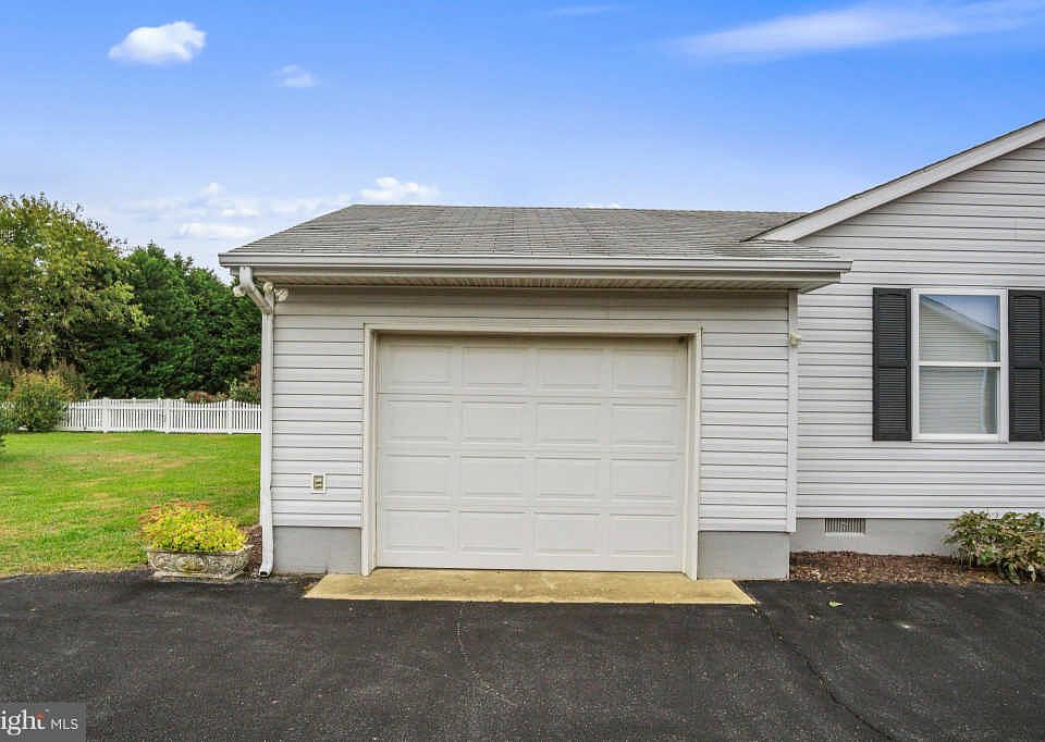 21 Radcliffe Dr, Rehoboth Beach, DE 19971 Zillow