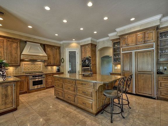3rd image of 2540 Loch Way