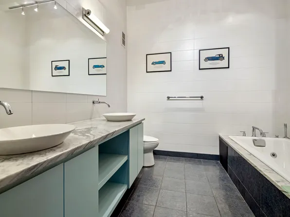 1 Main Street image 13 of 22