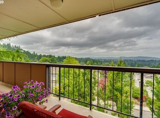 207 Oswego Smt, Lake Oswego, OR 97035