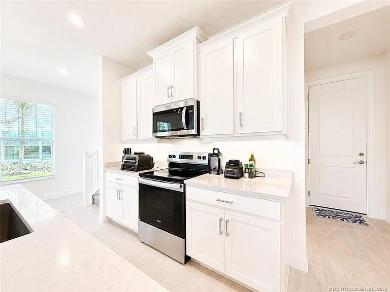 3583 NW Solange Ct — Photo 13