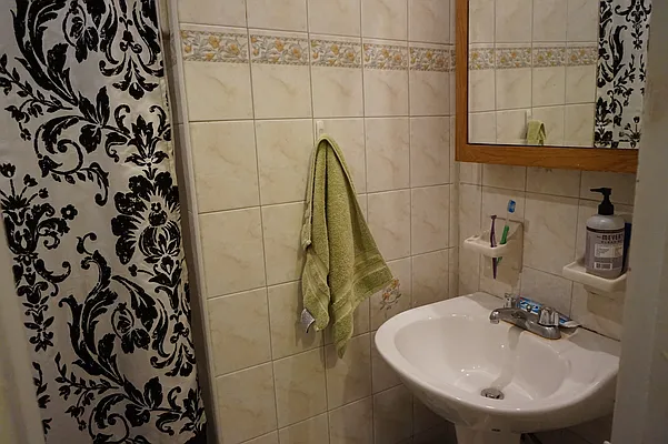 Rented by Eastern Oaks Realty | media 1