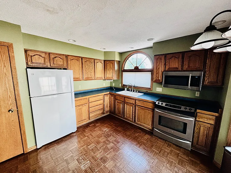 2109 Monte Vista Dr — Photo 8