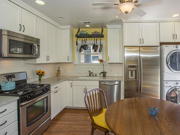 5th image of 1627 Villa Ave