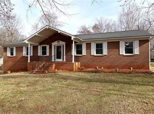 200 Epping Rd, Clemmons, NC 27012