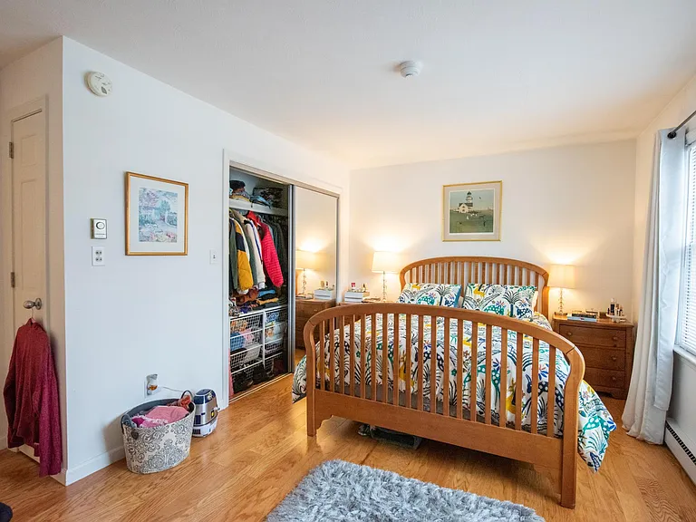 175 Pine St #2L — Photo 7