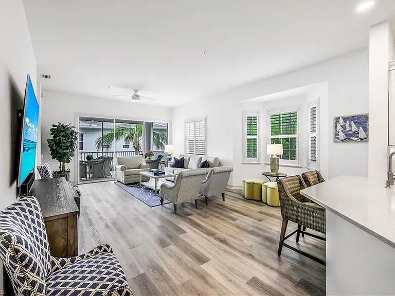 837 Sailaway Ln #204 — Photo 4