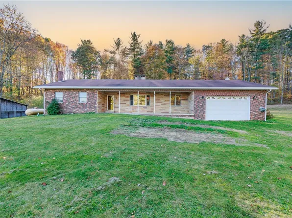 573 Church Rd, Fairhope, PA 15538