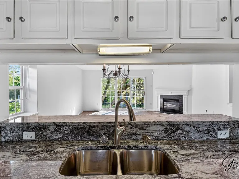 1348 Village Dr — Photo 11