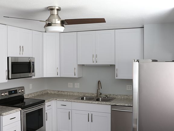 4th image of 140 Appletree Ln