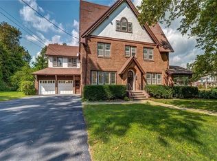 15 Brattle Rd, Syracuse, NY 13203