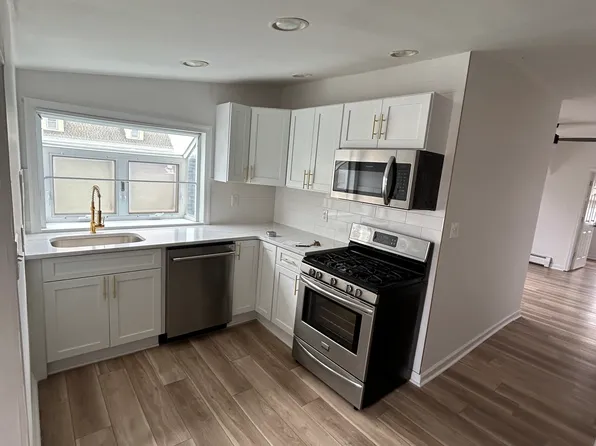 427 W Glenwood Ave #2, Wildwood, NJ 08260