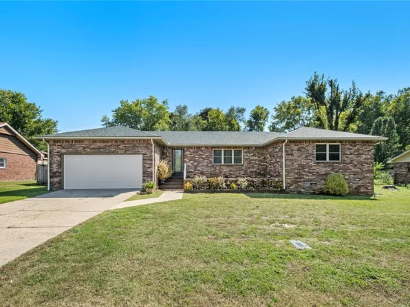 1001 Alma Ave, Berryville, AR 72616