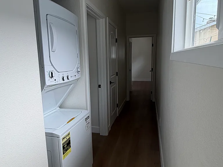 1608B S Songish St — Photo 23