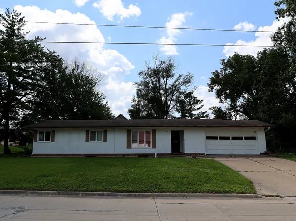 804 Ilion Ave, Chariton, IA 50049