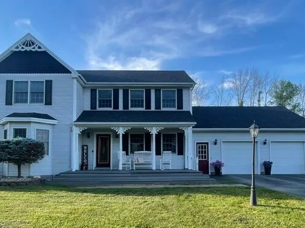 3 Willow Way, Morrisonville, NY 12962