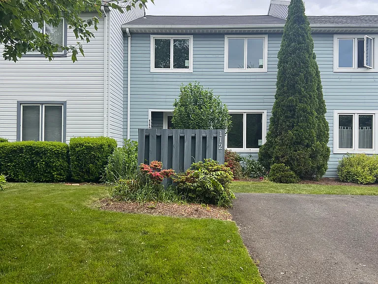 112 Krista Ct — Photo 2