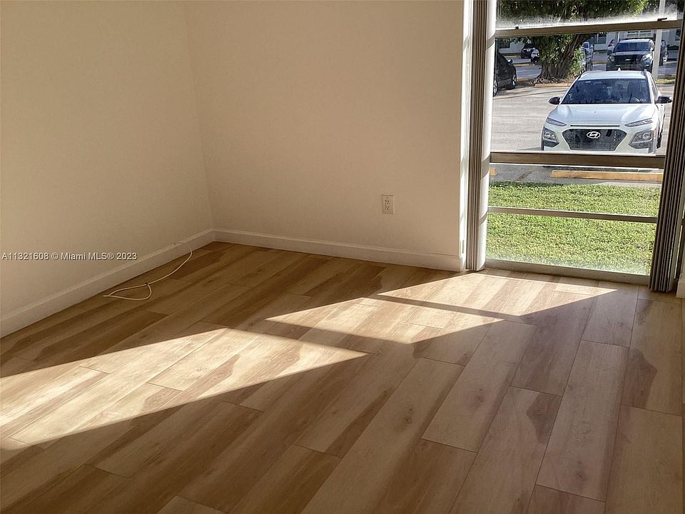 2nd image of 17570 Atlantic Blvd APT 114
