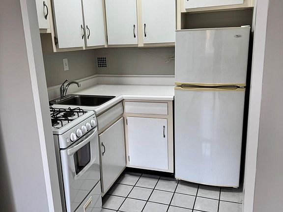 5th image of 6641 Wakefield Dr APT 204