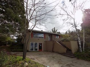 1520 Windsor St, Ashland, OR 97520