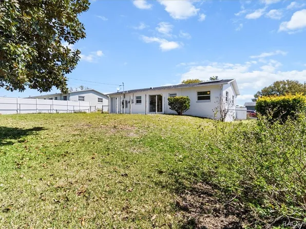 230 S Jackson St, Beverly Hills, FL 34465
