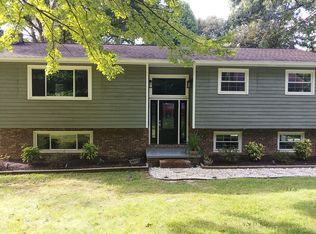 121 Kings Mountain Dr, Church Hill, TN 37642