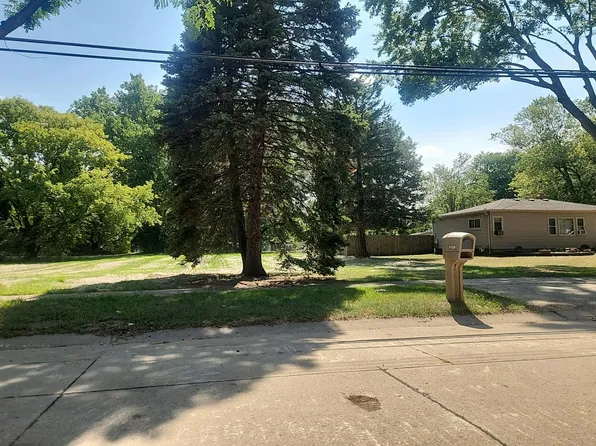 6120 Goff Ave, Sterling Heights, MI 48314