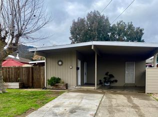 1600 Lockwood Dr, Ukiah, CA 95482