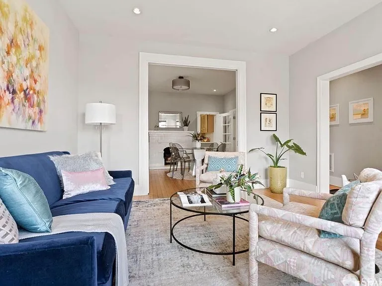 220 Corbett Ave — Photo 5