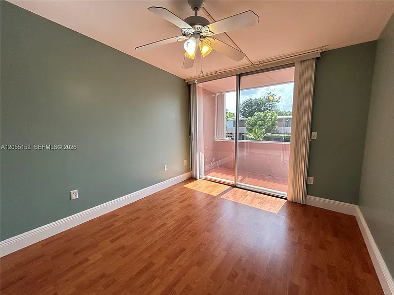 14110 Kendale Lakes Cir — Photo 56