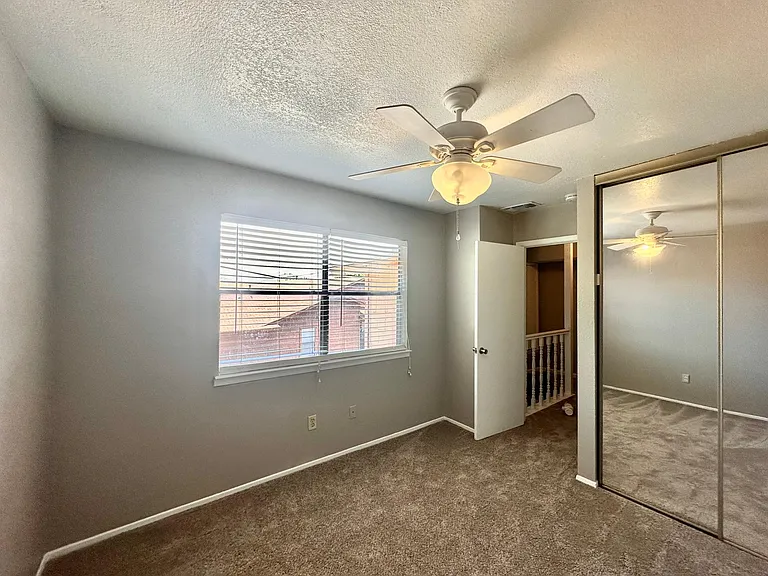 1244 Royal Crest Dr — Photo 15