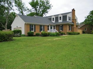 957 Amesbury Rd, Virginia Beach, VA 23464