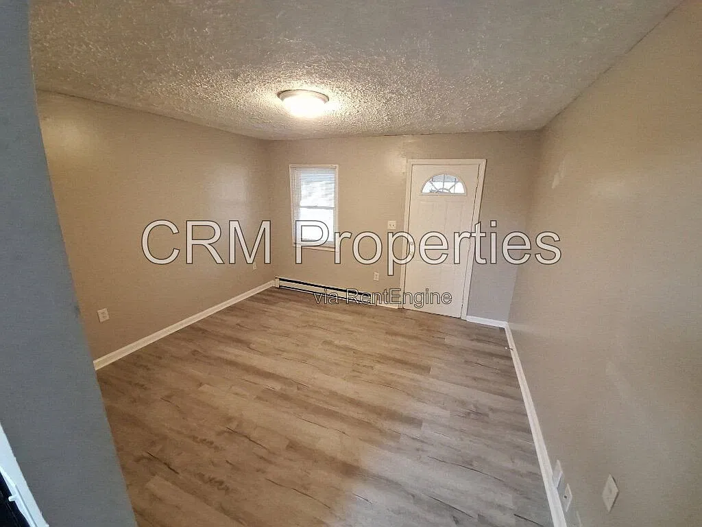 1 bed, 1.0 bath, 700 sqft, $725 — Photo 3