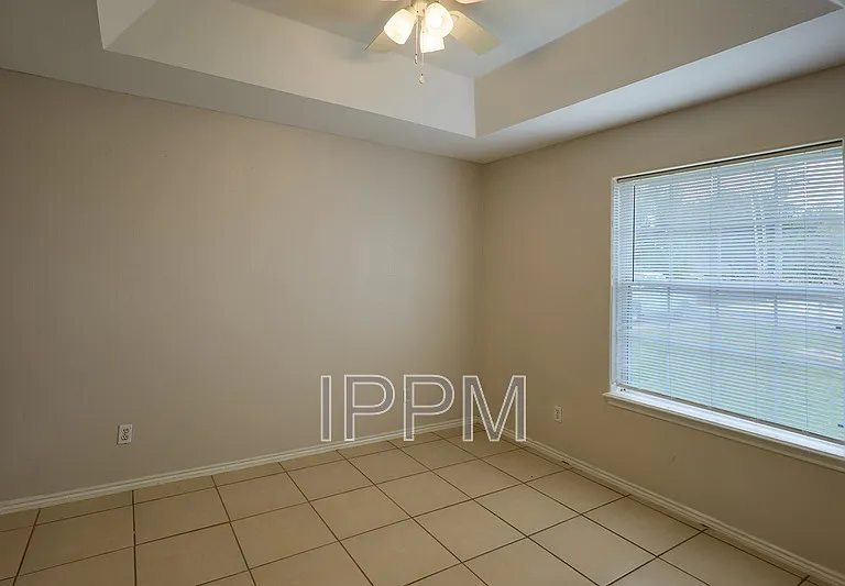 101 N Taos Blvd #B — Photo 14