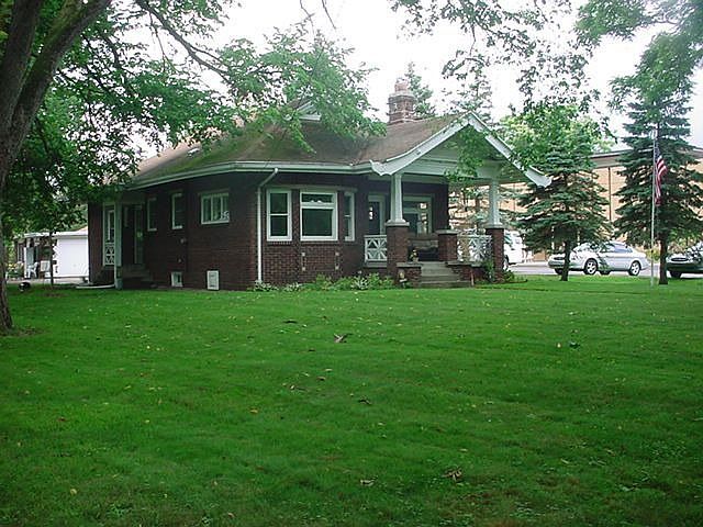 1st image of 3349 Coit Ave NE