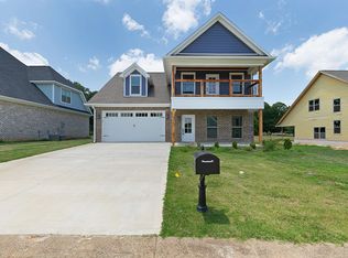 2803 Pritchard Ln, Humboldt, TN 38343