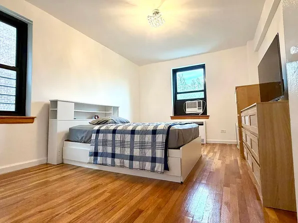 211-02 73rd Ave APT 4P, Oakland Gardens, NY 11364