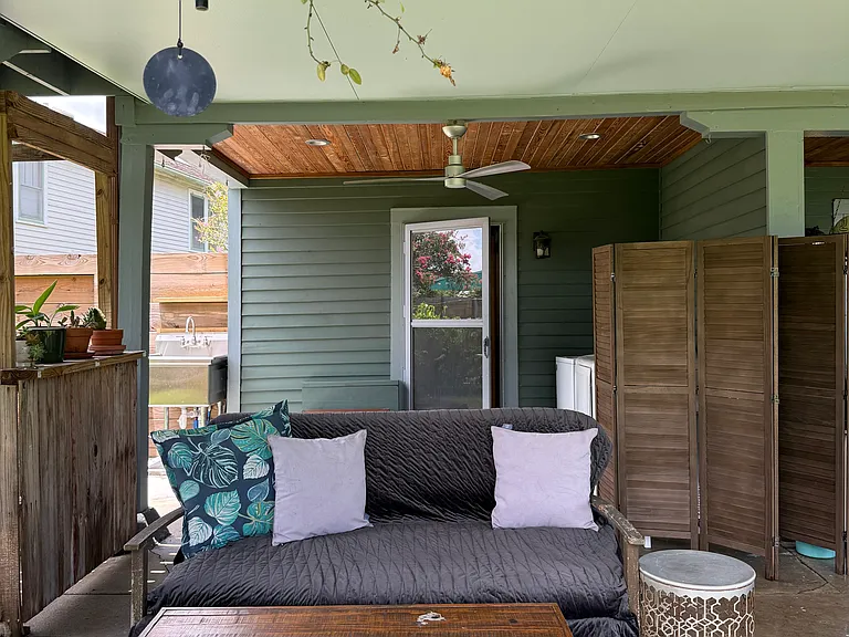 1808 Moss St #A — Photo 9